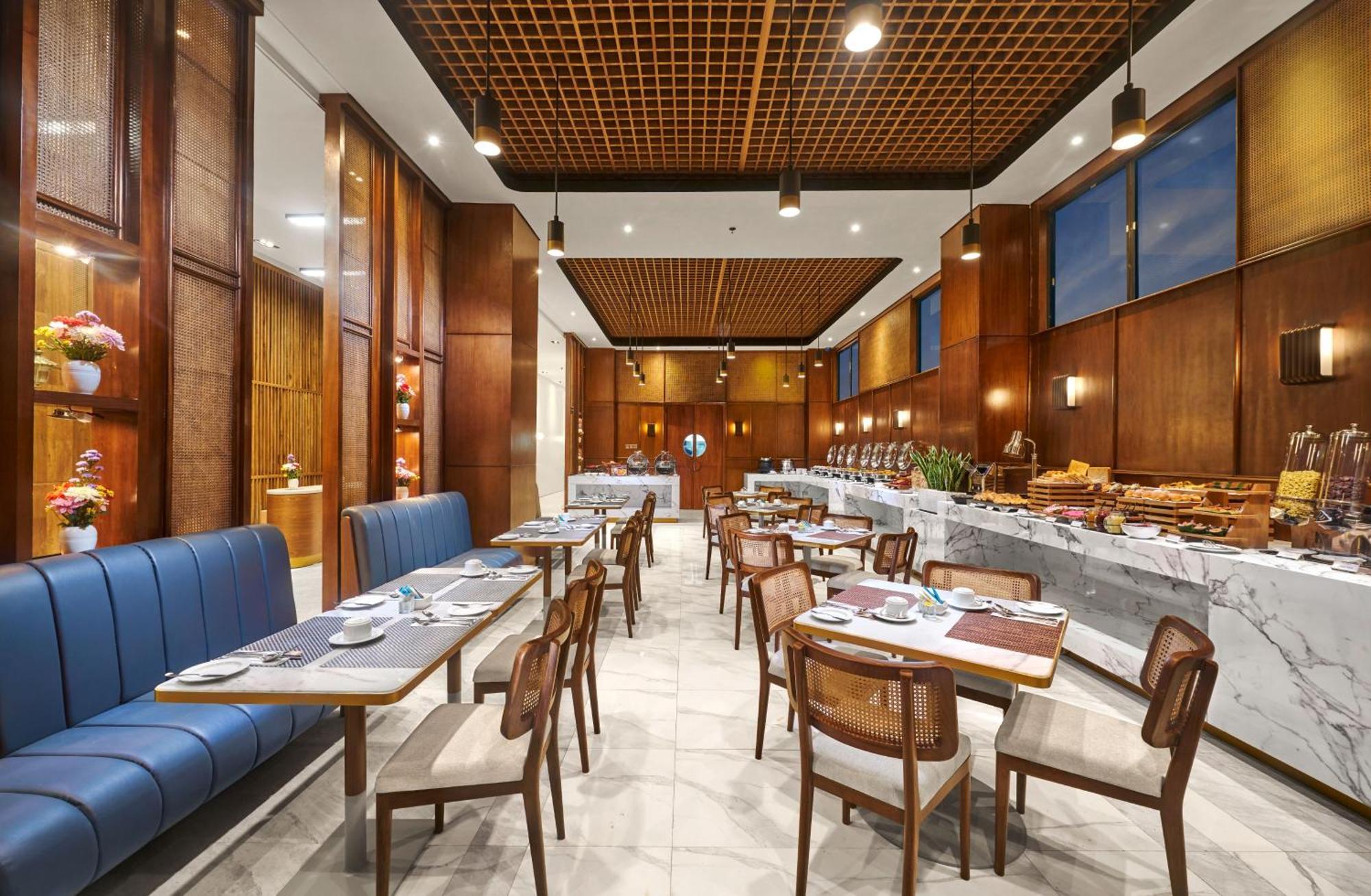 The Alana Hotel Malang Exterior foto